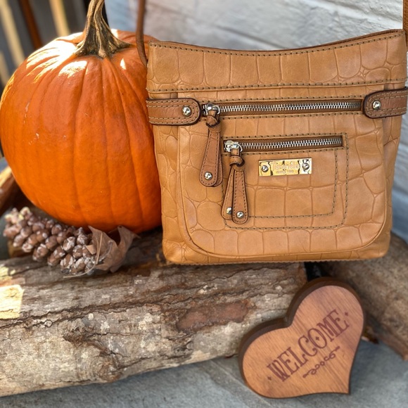 Tignanello Simply Safari  Crossbody - Picture 2 of 7